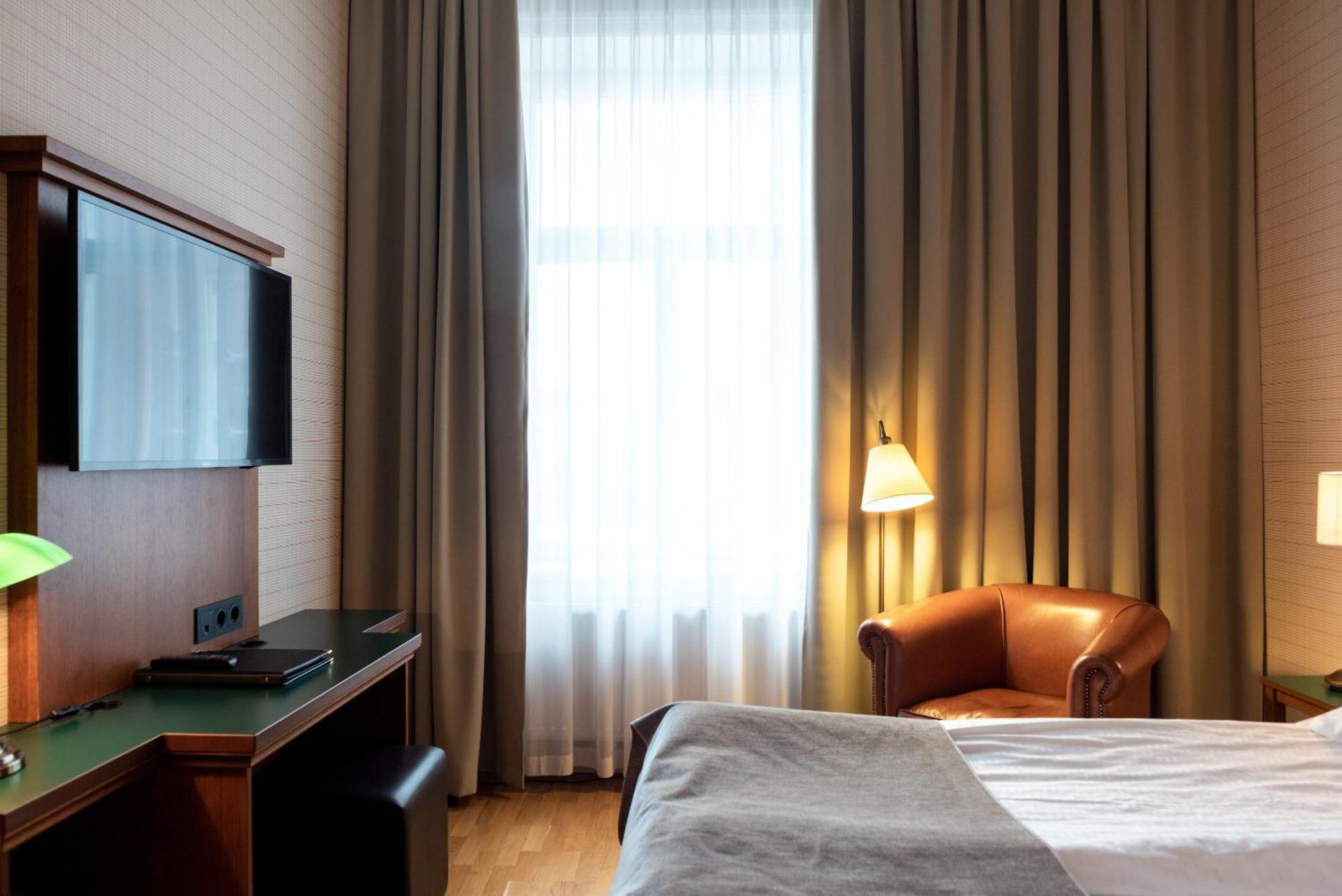 Hotel Bishops Arms Koeping Cameră foto