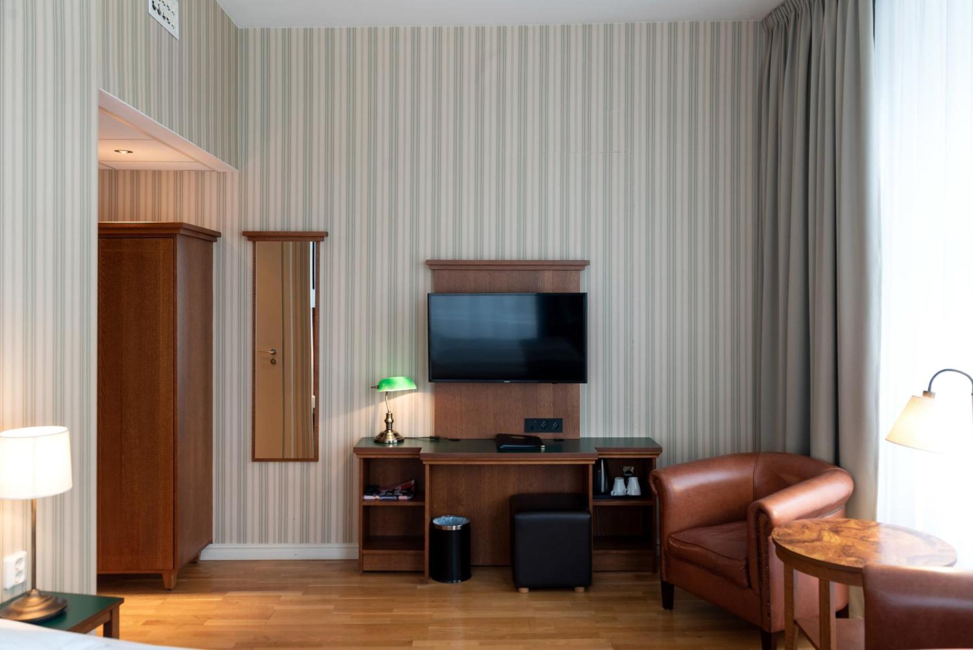 Hotel Bishops Arms Koeping Cameră foto
